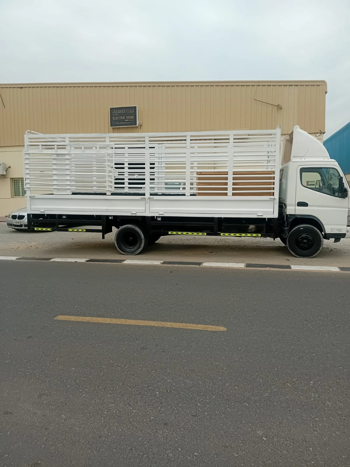 10 ton pickup for rent in saja